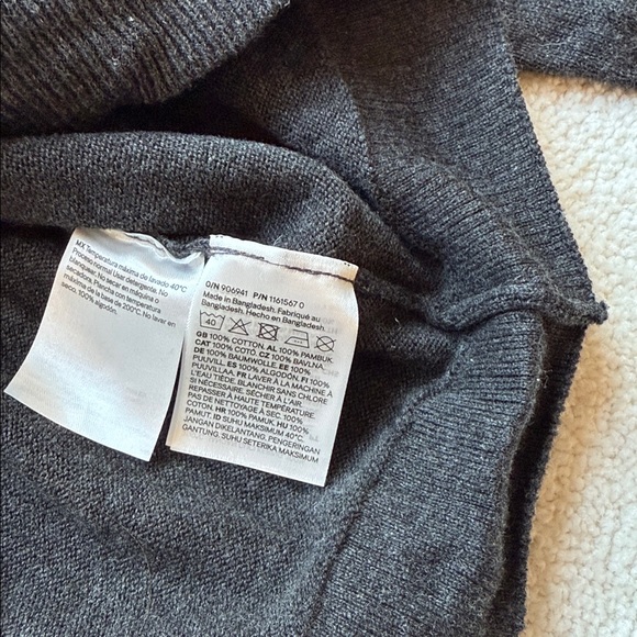 H&M Boys’ Striped Cotton Sweaters - set of 2 - Picture 6 of 7